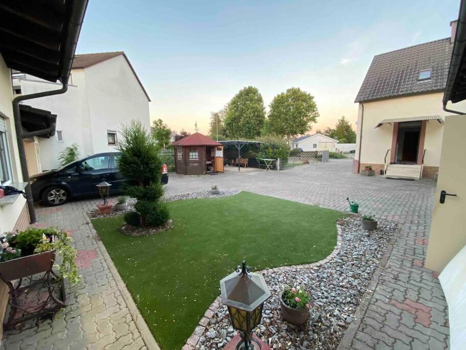 Ferienwohnung Malin Ludwigshafen am Rhein Exterior foto