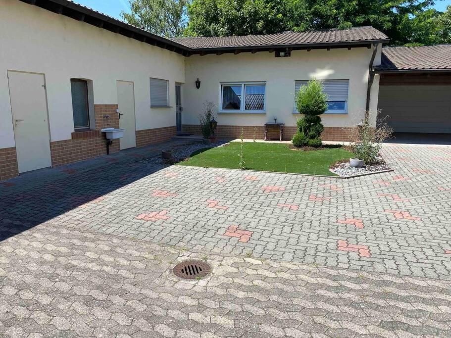 Ferienwohnung Malin Ludwigshafen am Rhein Exterior foto
