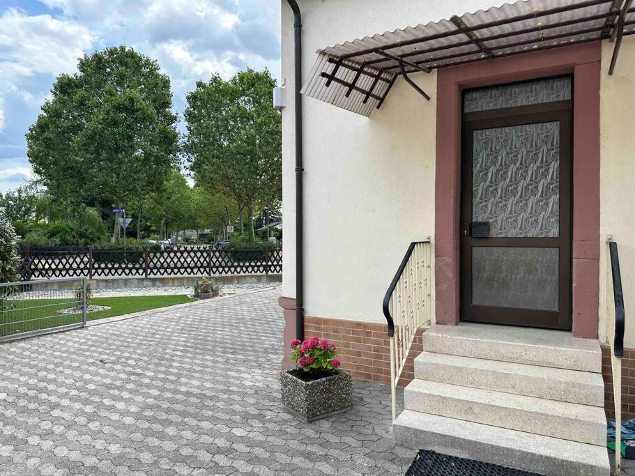 Ferienwohnung Malin Ludwigshafen am Rhein Exterior foto